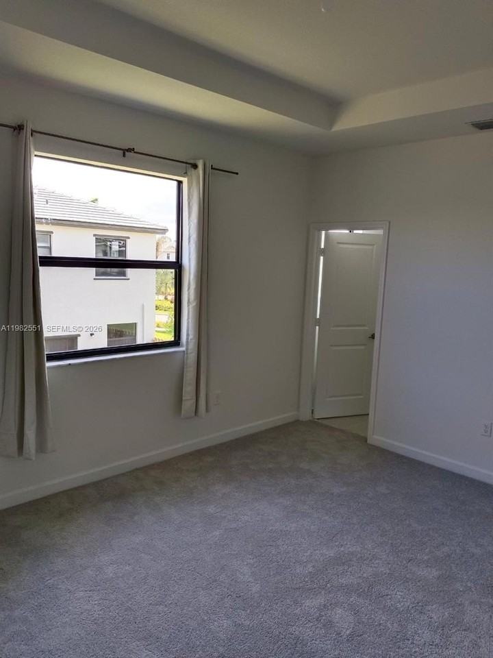 13262 Sw 285th St - Photo 7 of 16