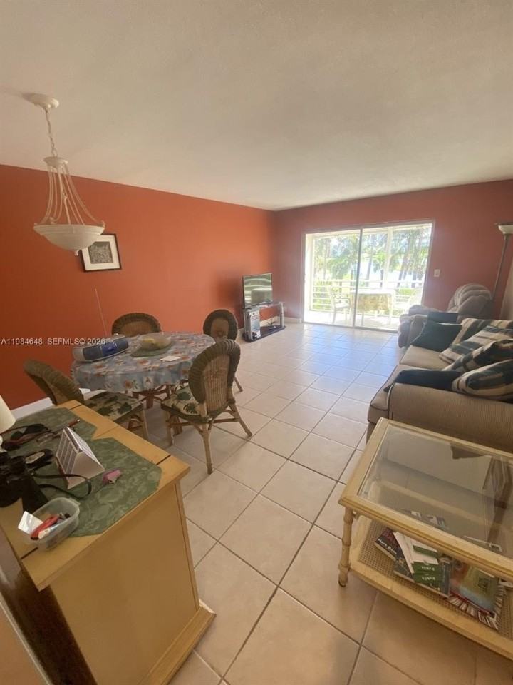 200 Ne 14th Ave #419 - Photo 4 of 23