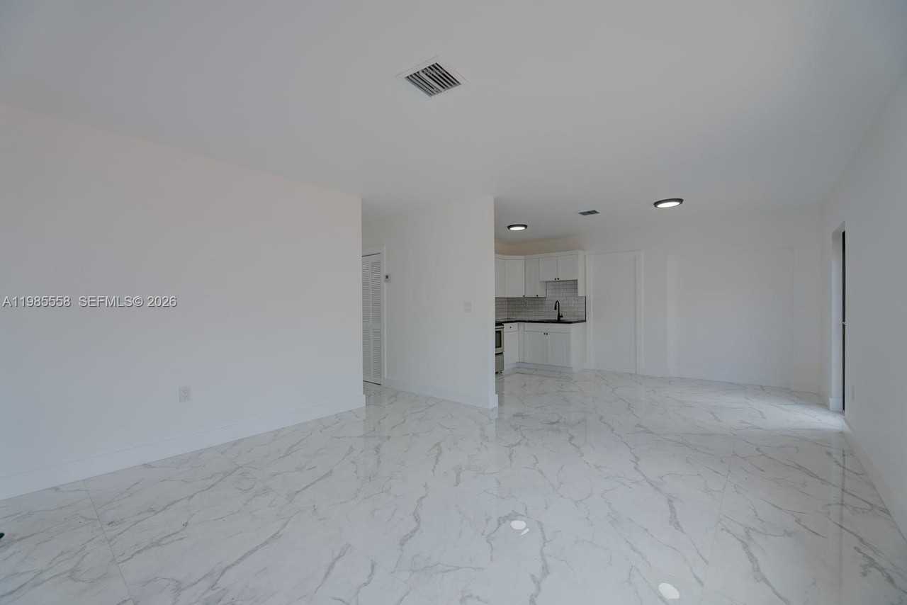 650 E 65th St #1 - Photo 5 of 18