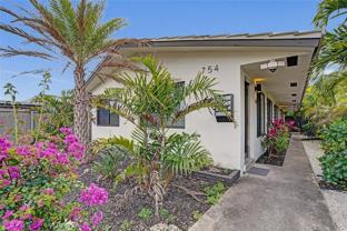 754 Ne 40th St #C - Photo 1 of 1