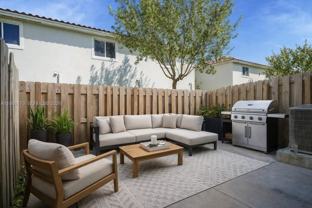 149 Ne 3rd Ct - Photo 1 of 1