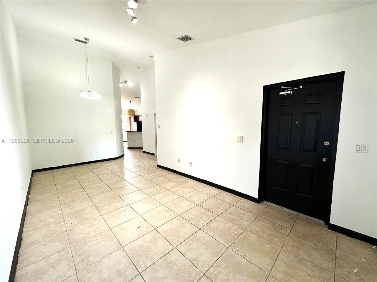 3550 Ne 5th St #202 - Photo 6 of 23
