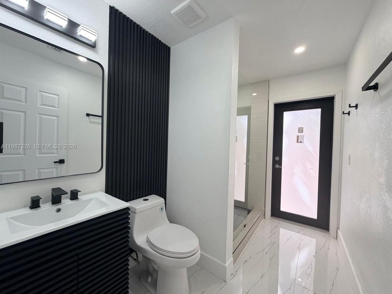 1600 Sw 157th Ave - Photo 7 of 15