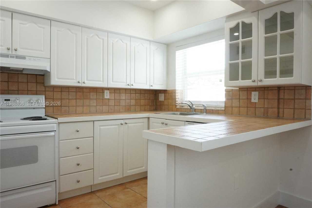 7701 Sw 55th Ave #39C - Photo 5 of 11