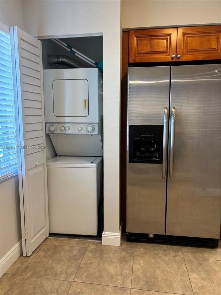 1650 Sw 124th Ter #303D - Photo 2 of 9