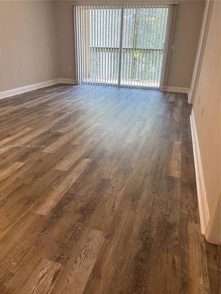 1650 Sw 124th Ter #303D - Photo 4 of 9
