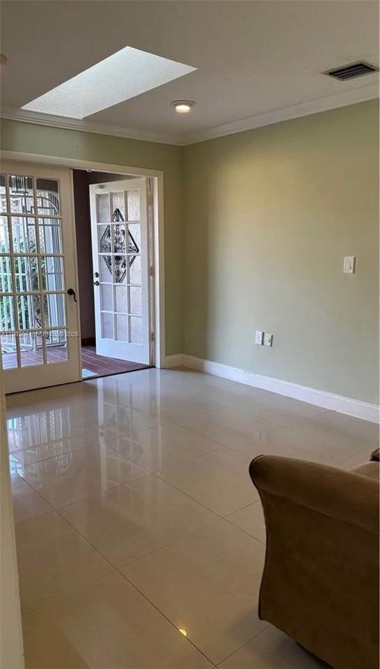 4540 Sw 133rd Ave #B - Photo 3 of 12