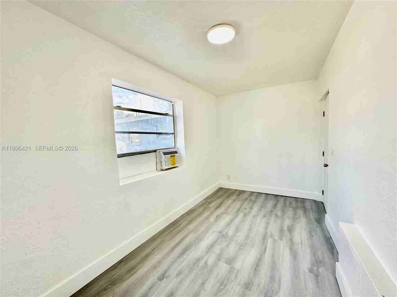 5903 Sw 26th Ter #2 - Photo 7 of 19