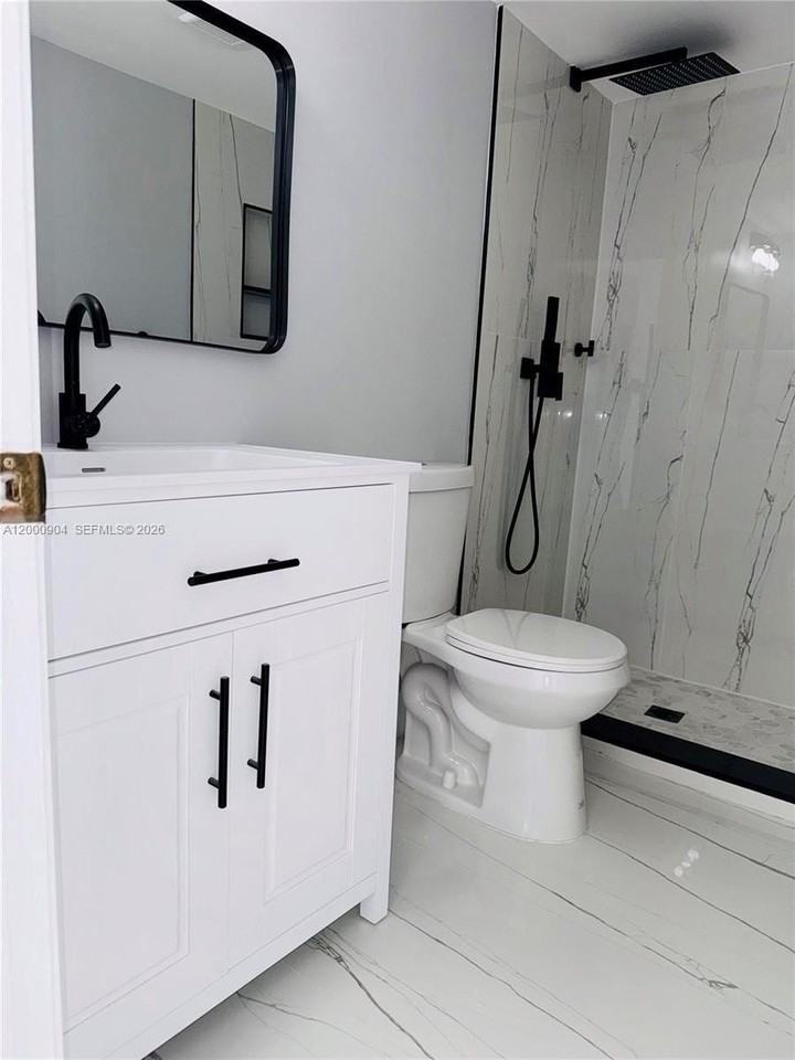 6970 Sw 110th Pl - Photo 7 of 13