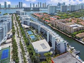 2950 Ne 188th St #435 - Photo 1 of 1