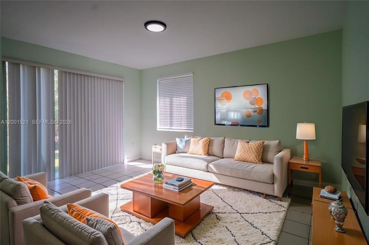 1441 Se 24th Ct #257 - Photo 4 of 20