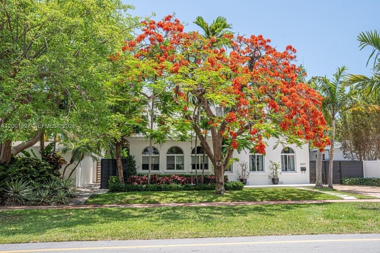 5237 Lagorce Dr #5237 - Photo 2 of 30