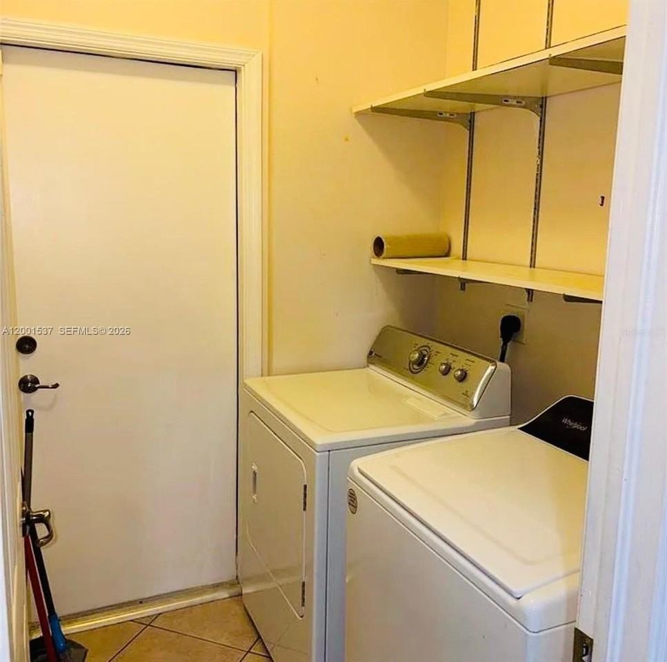 151 Coconut Key Ln - Photo 7 of 21