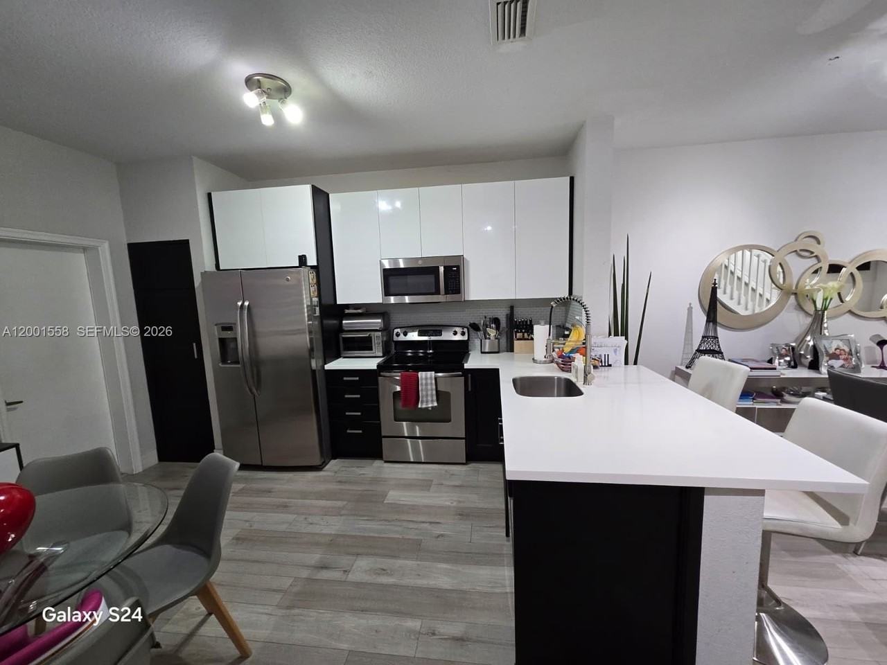 2190 Hacienda Ter #2190 - Photo 4 of 28