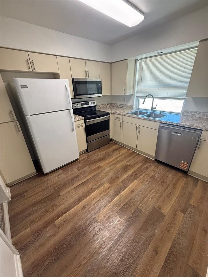 7667 Abonado Rd #7667 - Photo 4 of 15