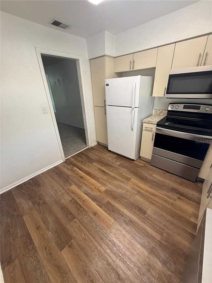 7667 Abonado Rd #7667 - Photo 5 of 15