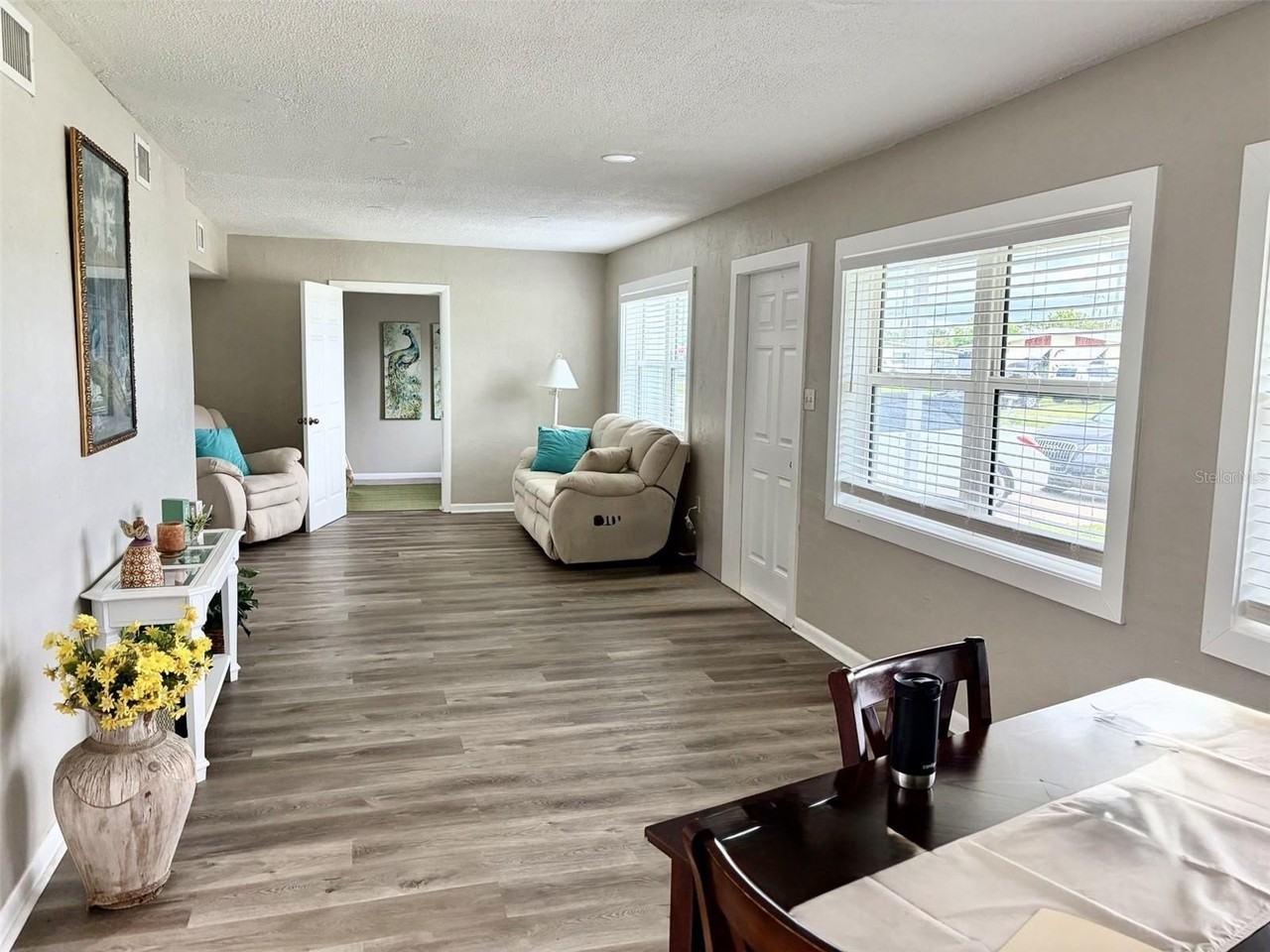 240 Dalton Blvd - Photo 2 of 21