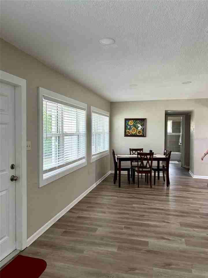 240 Dalton Blvd - Photo 3 of 21