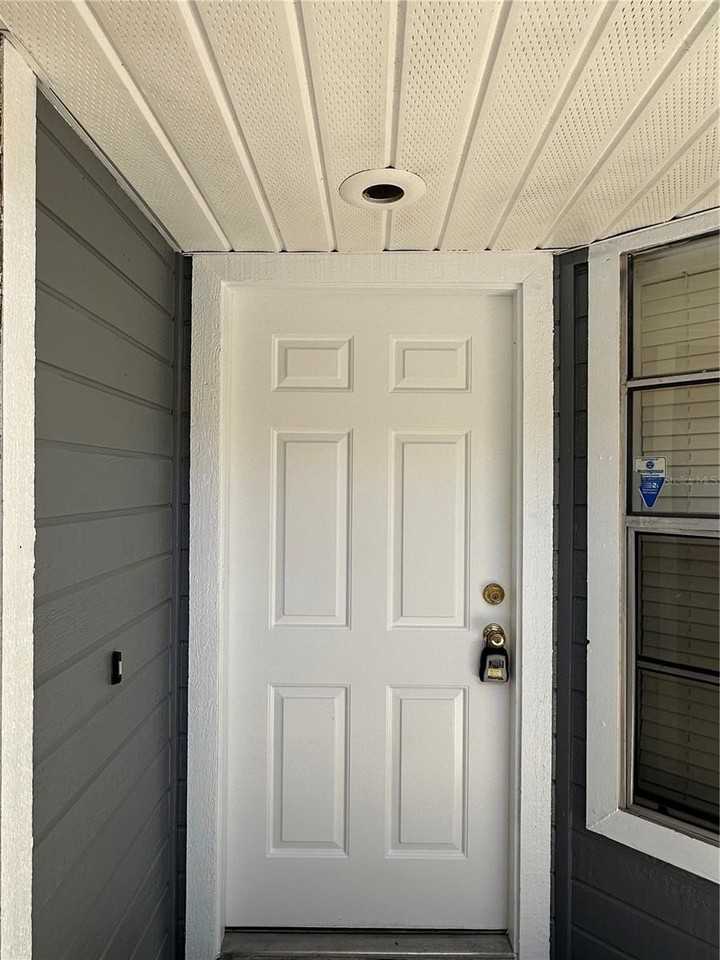 7311 Seena Ct - Photo 3 of 31