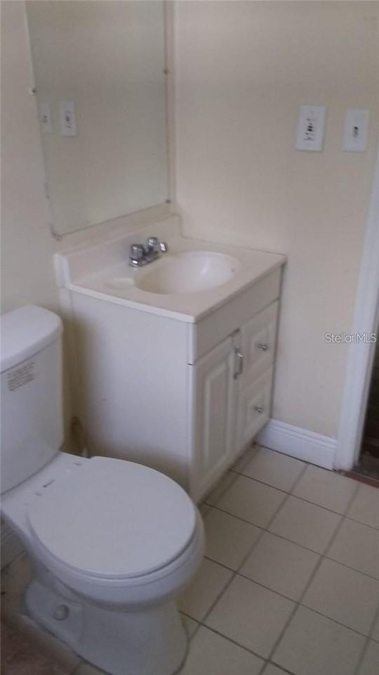 5036 College Dr - Photo 5 of 10