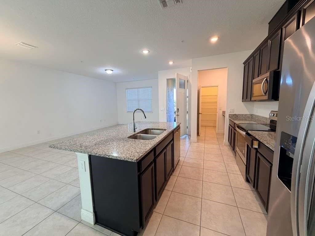 14971 Apollo Bond Dr - Photo 7 of 46