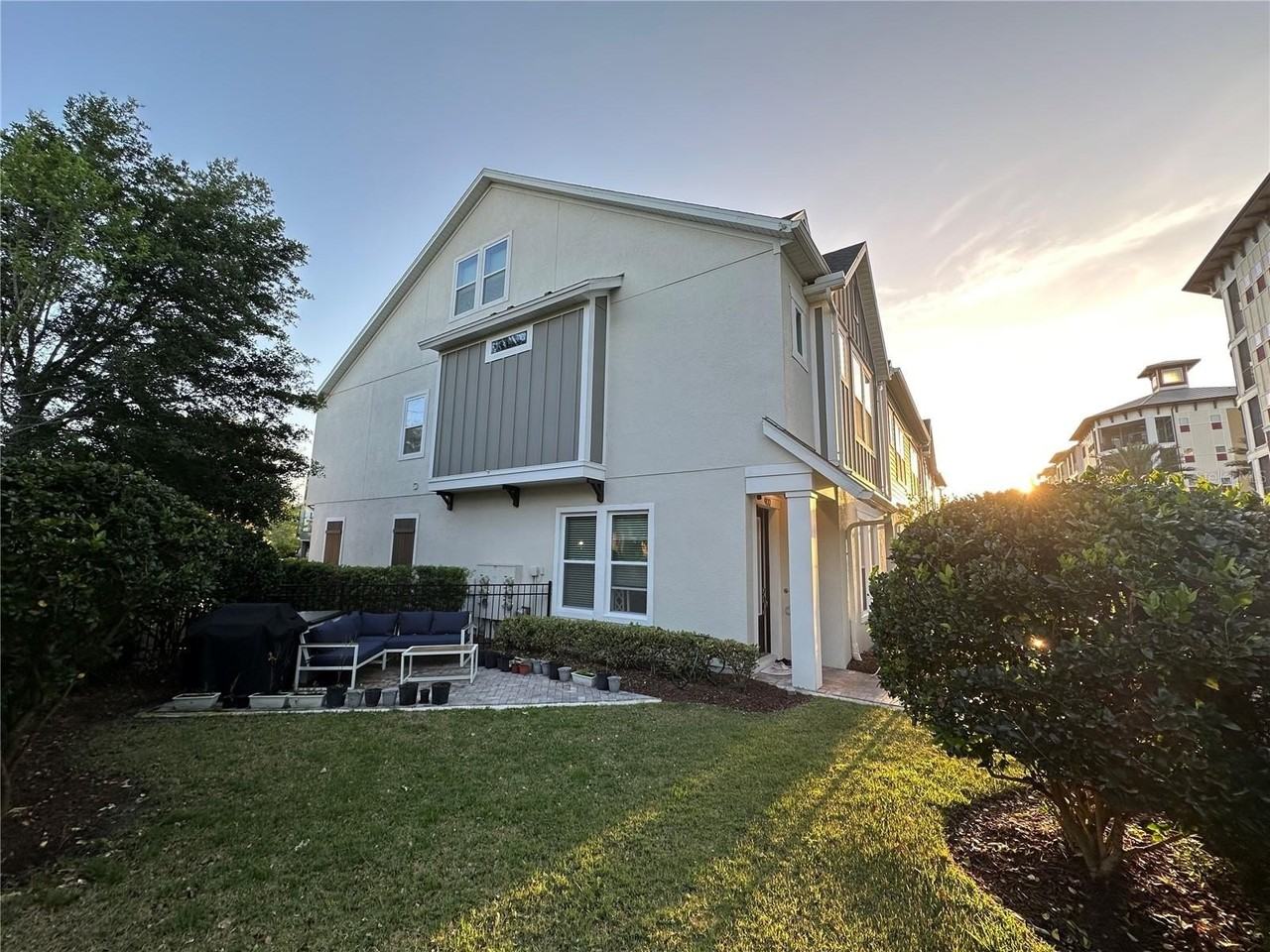 900 Wild Date Ln - Photo 2 of 26