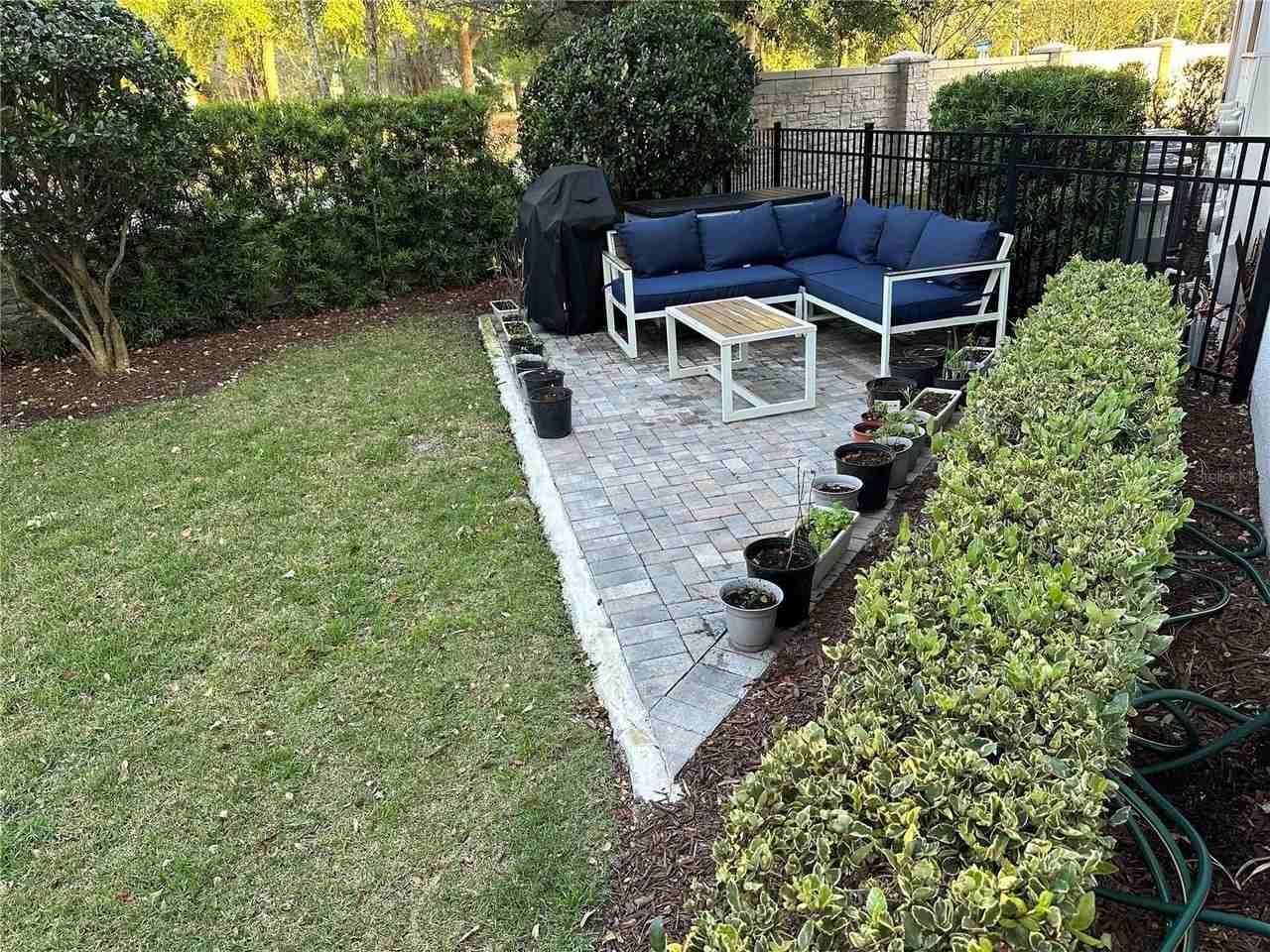 900 Wild Date Ln - Photo 4 of 26