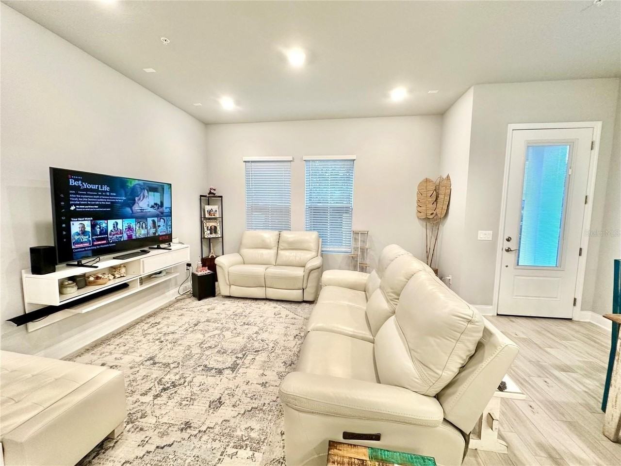 900 Wild Date Ln - Photo 7 of 26