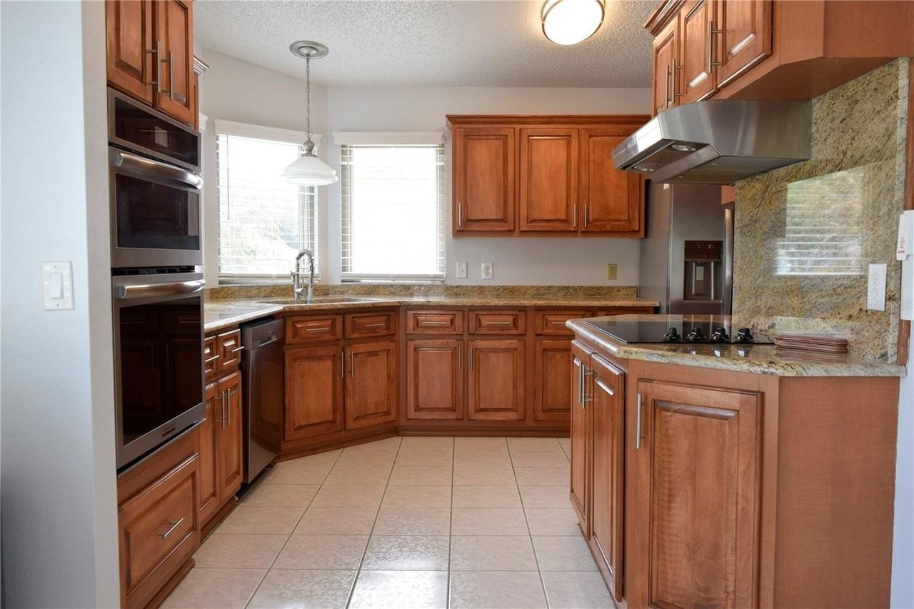 710 Cortez Ave - Photo 5 of 26