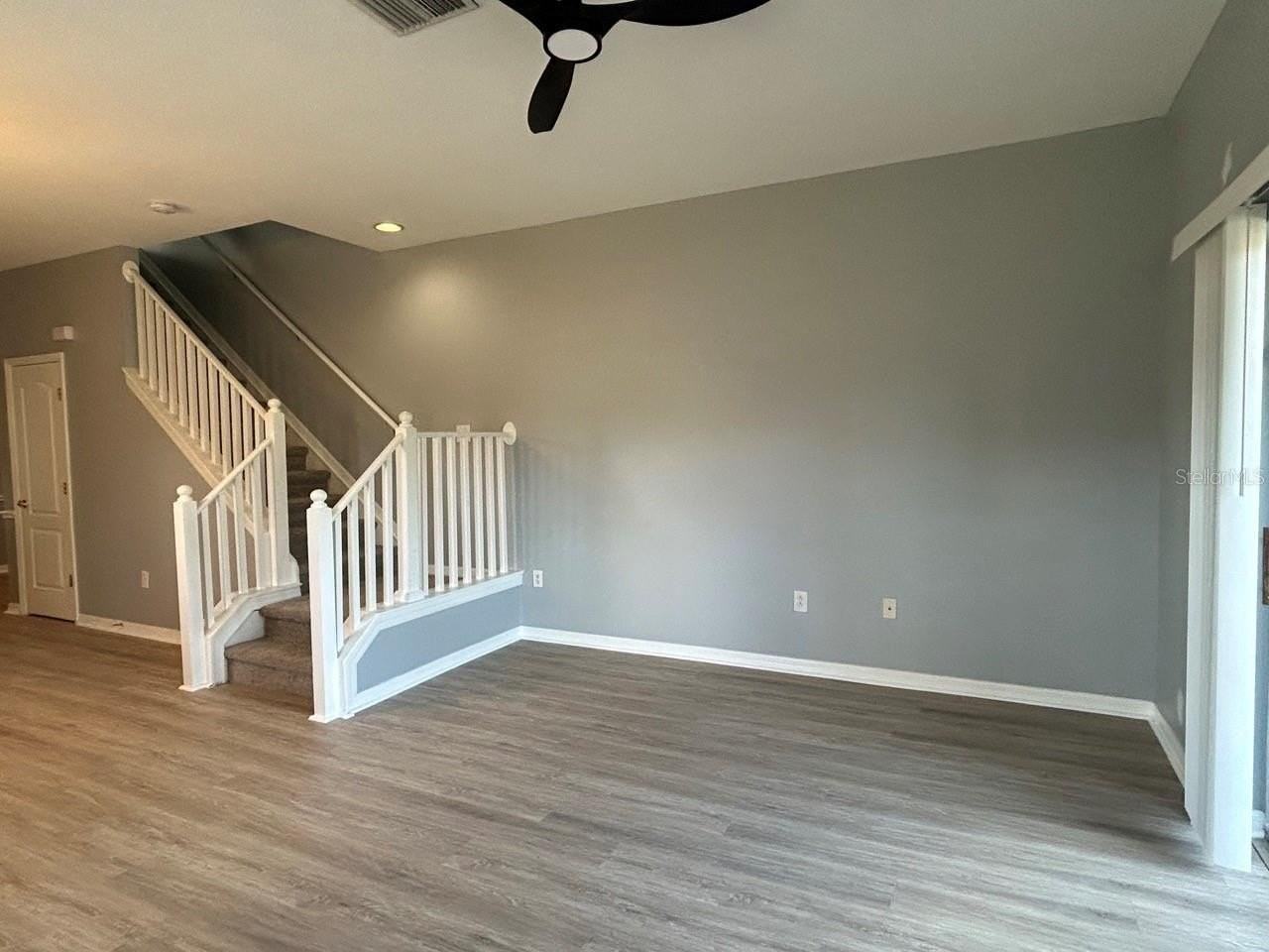 12978 Kings Crossing Dr - Photo 4 of 33