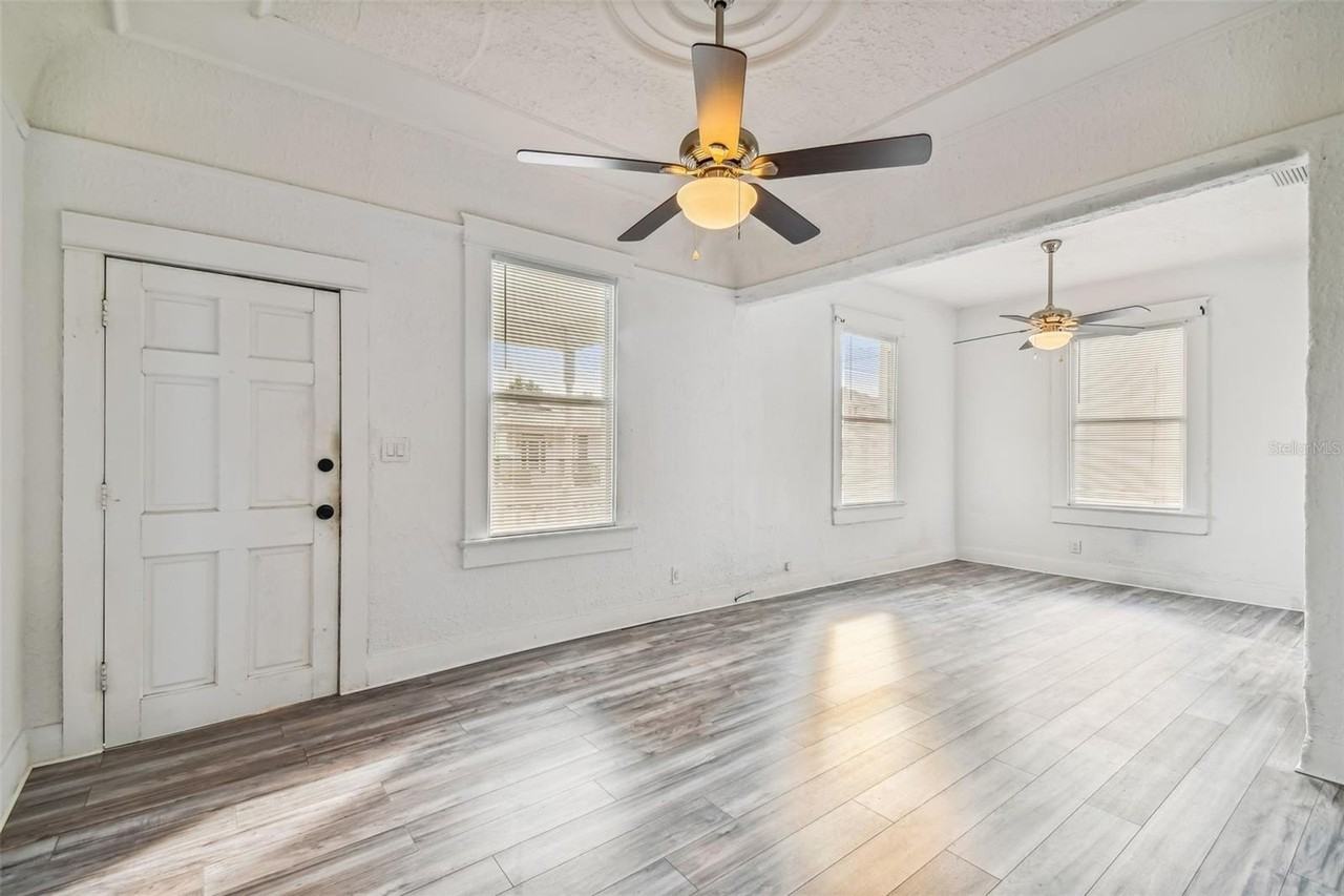 1913 W Lemon St - Photo 5 of 50