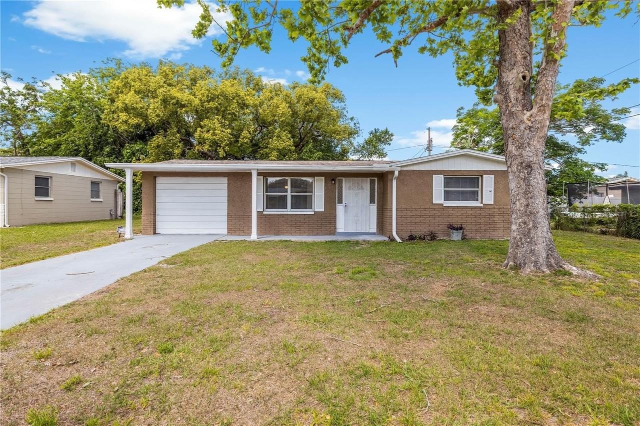 10803 Hyssop St - Photo 2 of 43