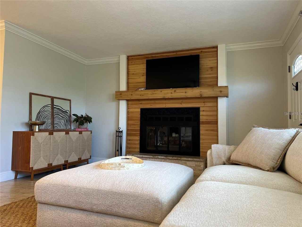 3748 Manatee Dr Se - Photo 5 of 23