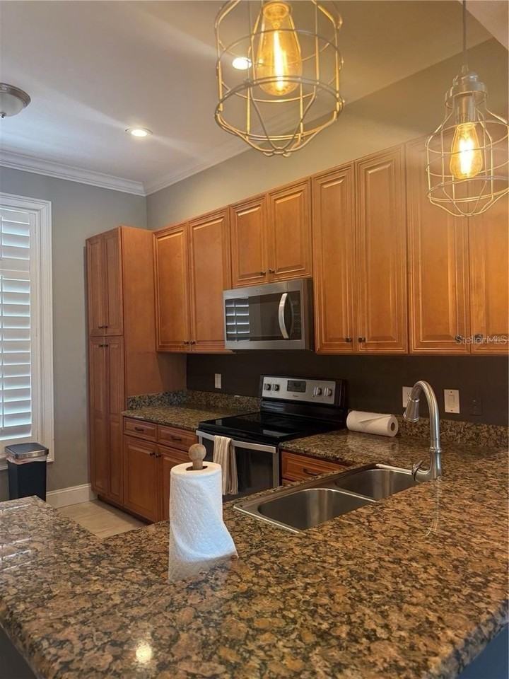 2208 Soho Bay Ct - Photo 3 of 35