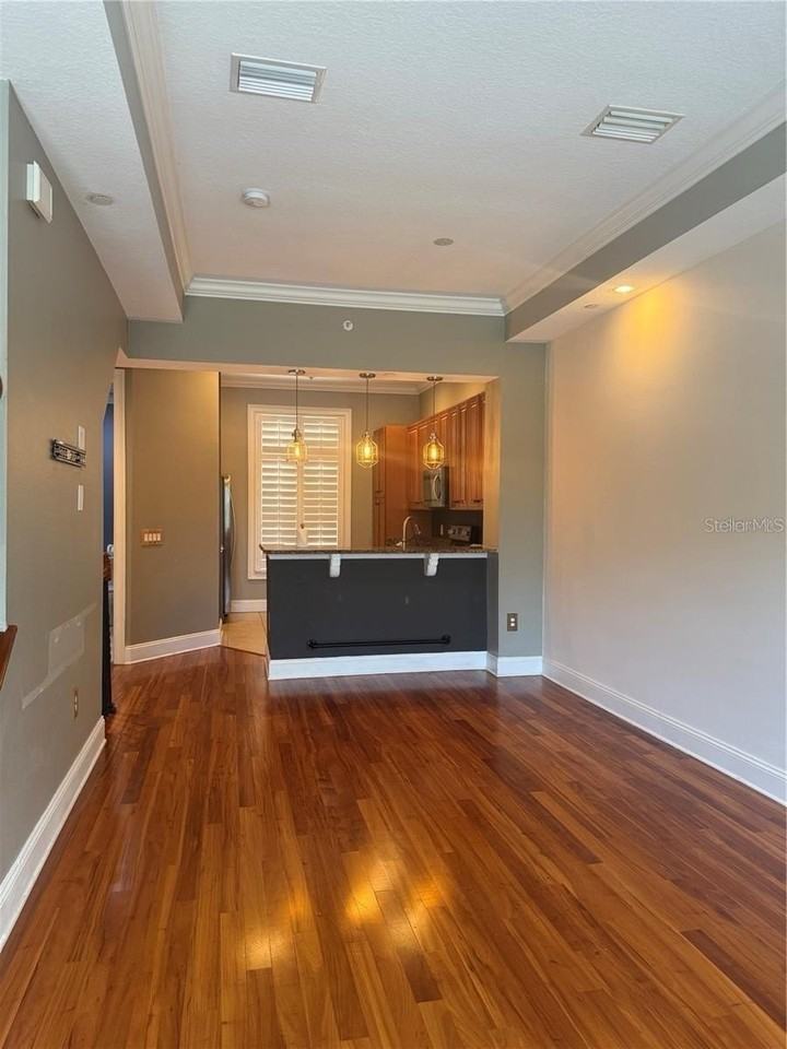 2208 Soho Bay Ct - Photo 7 of 35