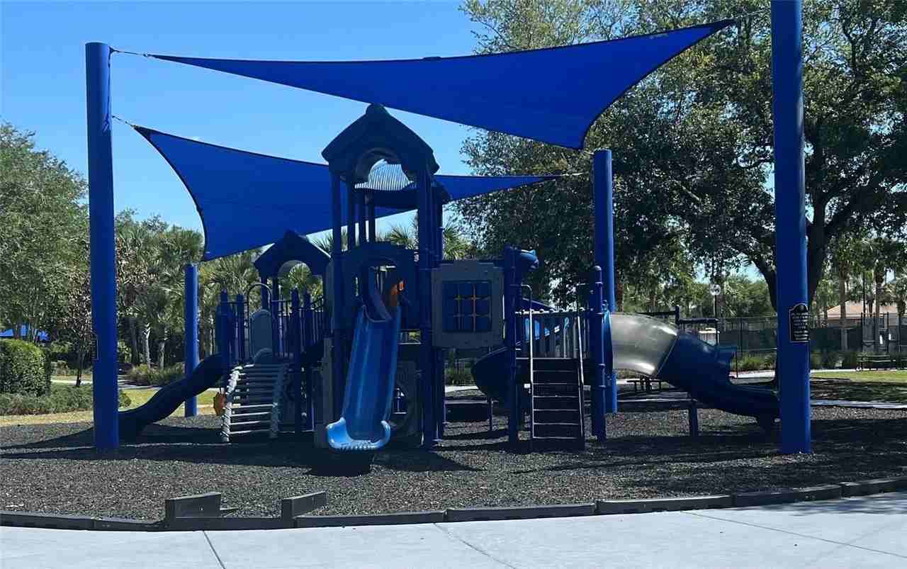 20027 Heritage Point Dr - Photo 6 of 33