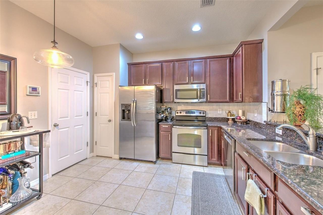 11808 13th Way N - Photo 7 of 41