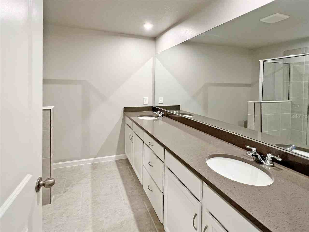 3228 Sunrise Spring Pl - Photo 4 of 31