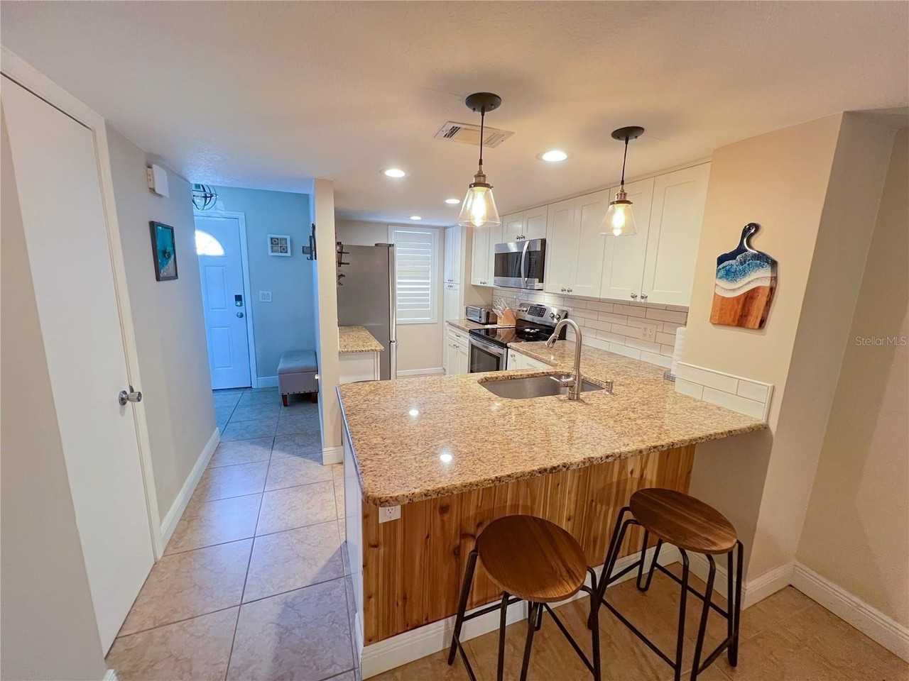 6721 121st Ave #E - Photo 2 of 19