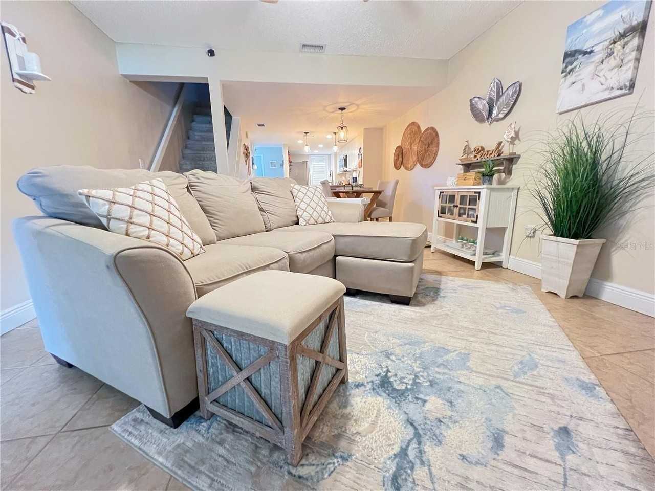 6721 121st Ave #E - Photo 6 of 19