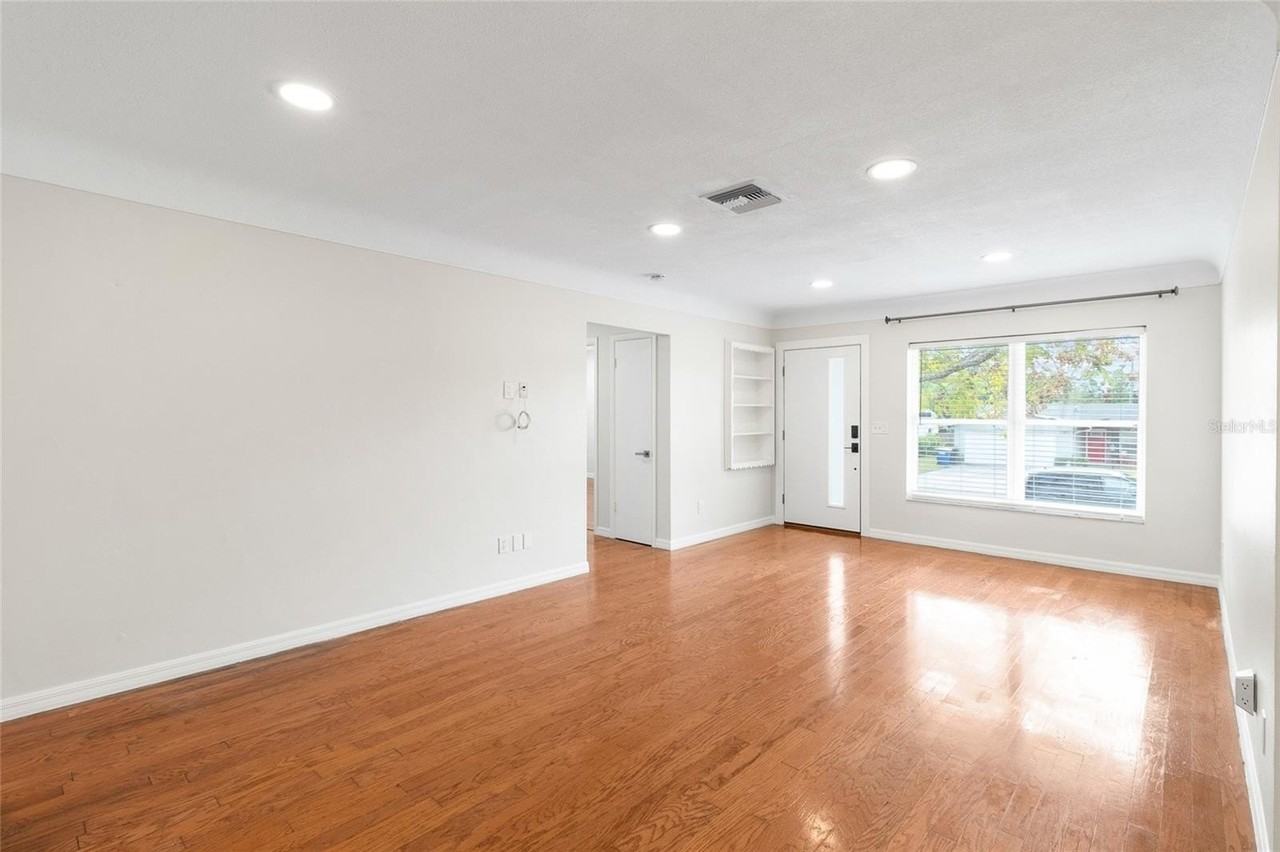 1966 Sandra Dr - Photo 7 of 46