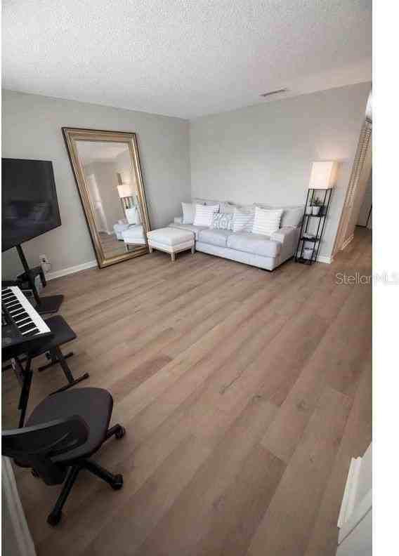 304 S Habana Ave #6A - Photo 3 of 15