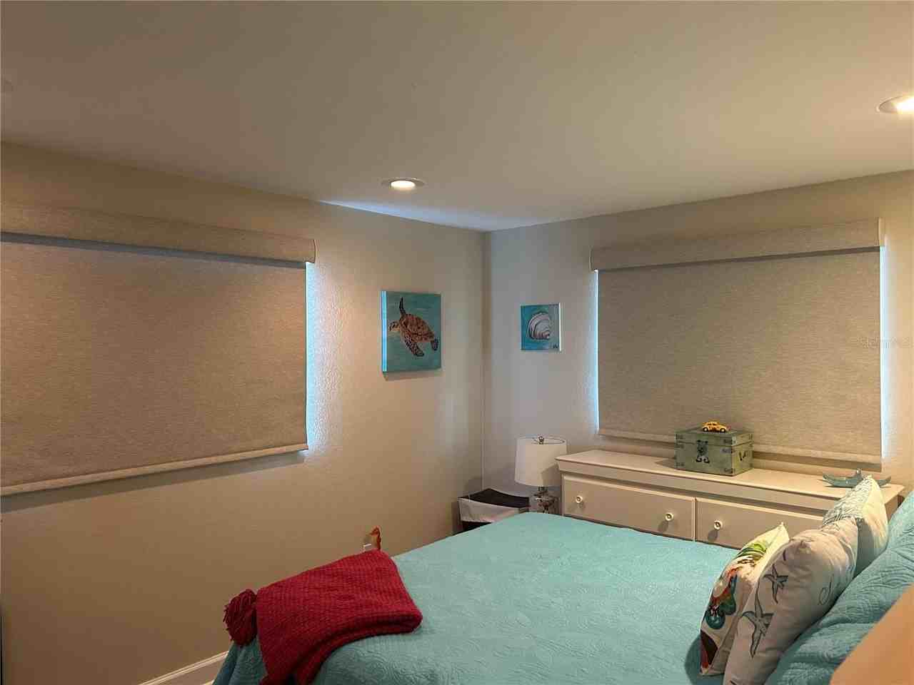 745 Eldorado Ave - Photo 6 of 17