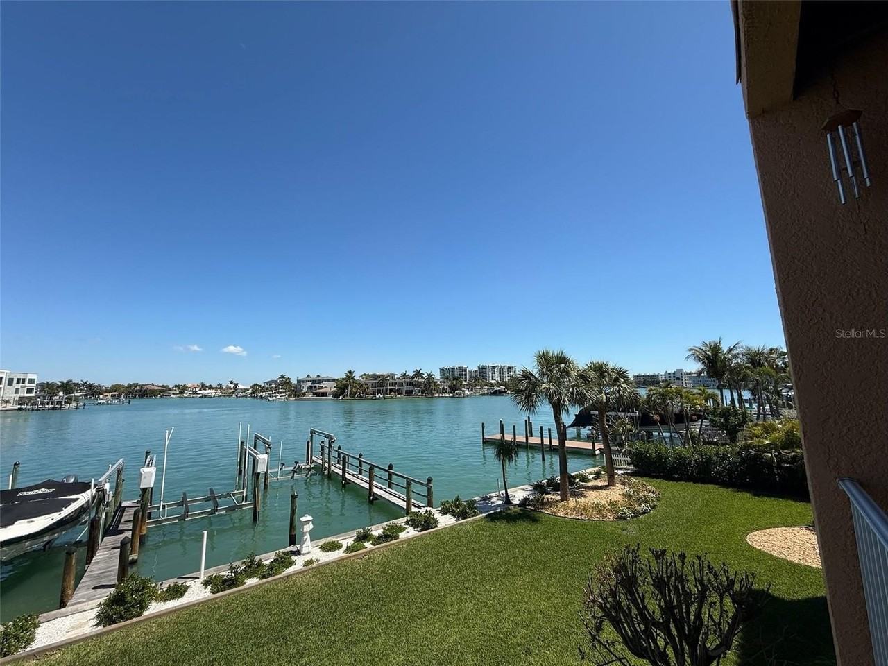 10067 Gulf Blvd - Photo 6 of 20