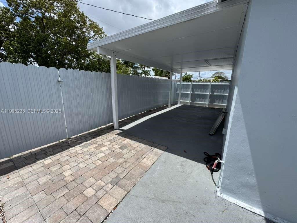 230 E 56th St - Photo 2 of 8