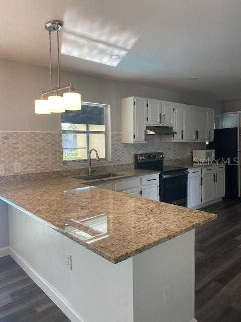 5067 Courtland Rd - Photo 2 of 44