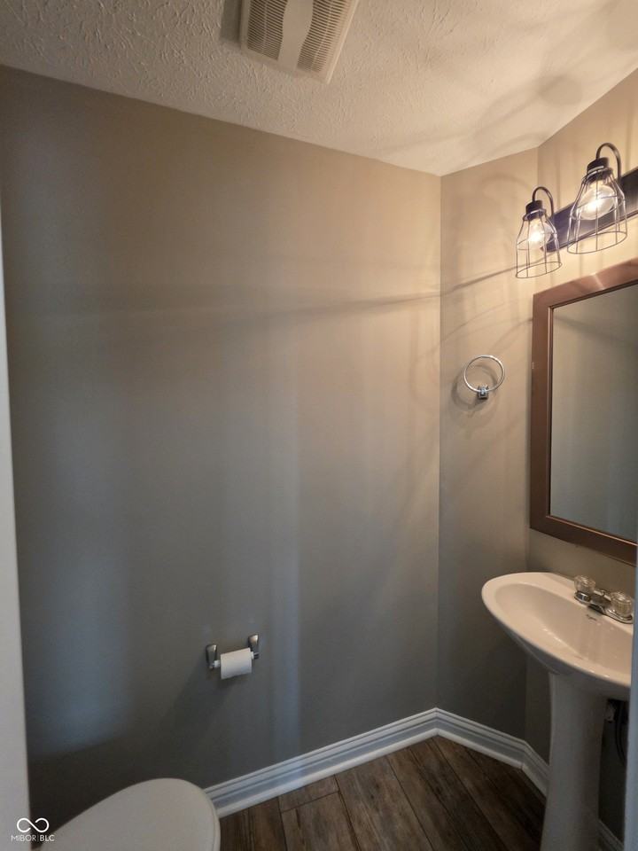 1480 Royal View Ln - Photo 4 of 19