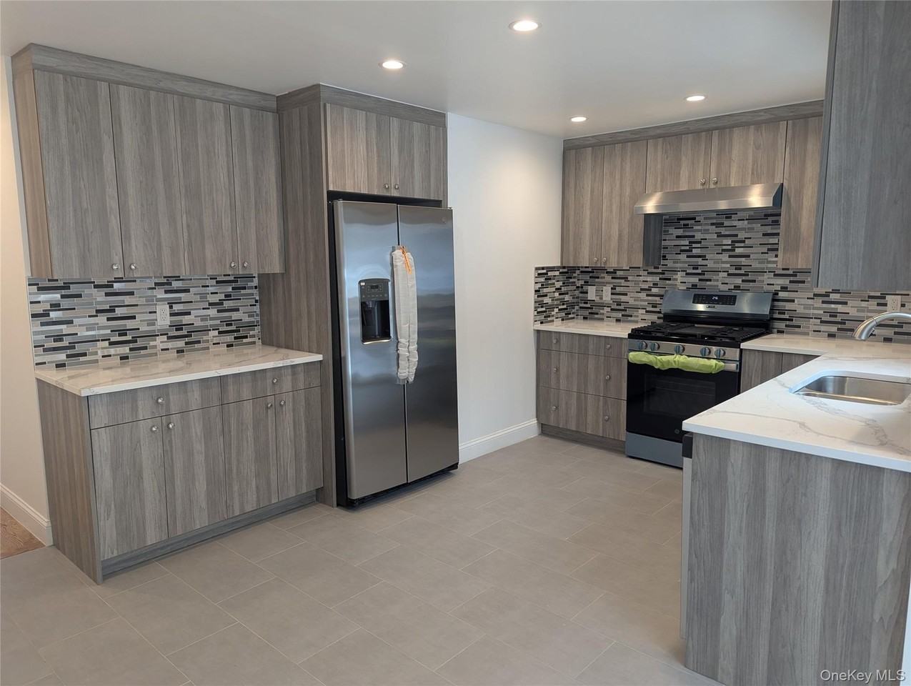 62 Forest Row - Photo 6 of 24