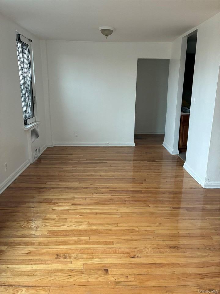 610 Waring Ave #5G - Photo 7 of 17