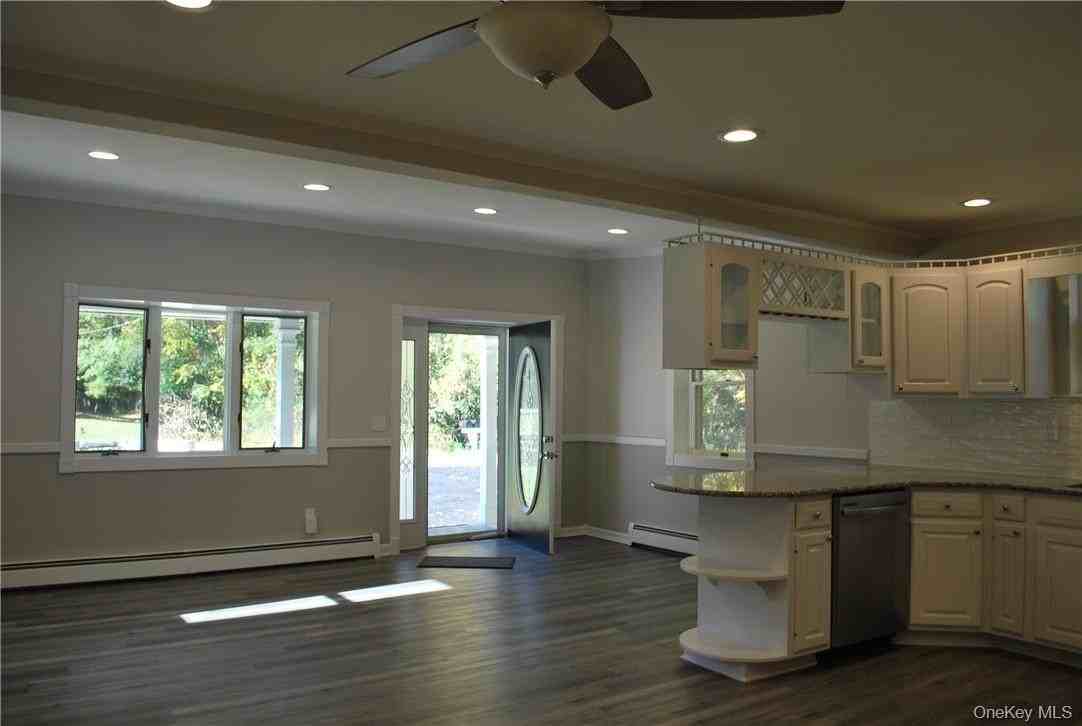 7 Autumn Trl #A - Photo 3 of 16